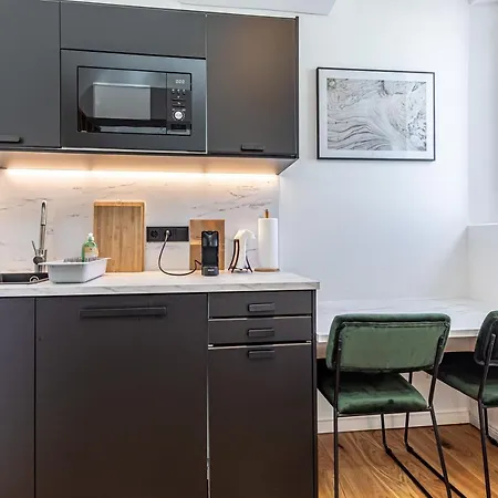 D&V Living Apartment