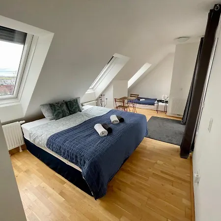 Eca Rooftop Live - Private Rooms & Serviced Apartments