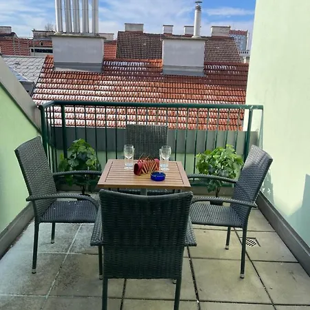 Ferienwohnung Dachterrasse Fuer 4 Personen
