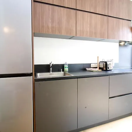 Engerth Moderne Wohnung Mit Ruhiger Lage Und Balkon
