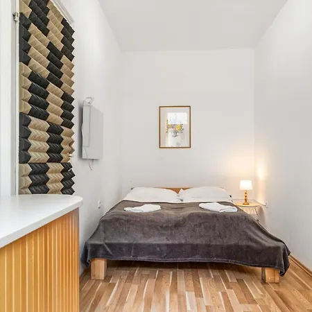Budget 2Br Apartment Well Connected To The Whole City