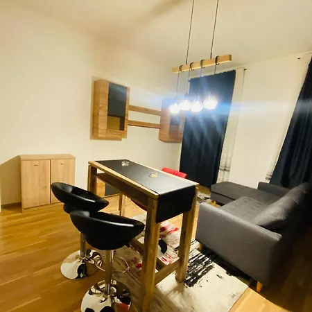 Niceapartmenthollerg.11