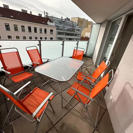 Huge Flat With Terrace & Parking And 3 Bed Rooms