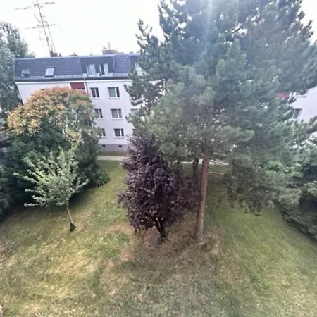 Neugebaeudestrasse