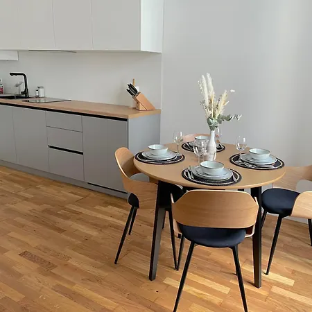 Authentic Apartment Near The City Centre