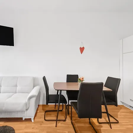 Apartamento First District Access