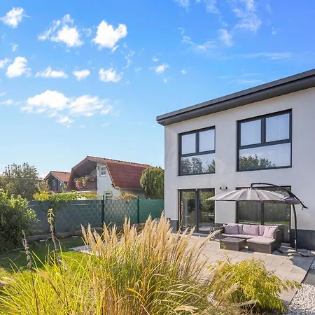 Vacation Home In Prater - Central, Garden And Sauna