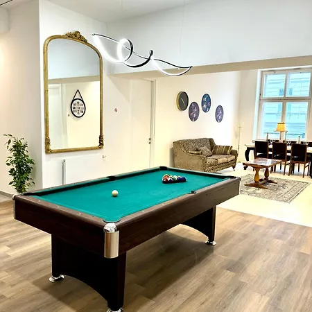 Opera Apartment 149 M2