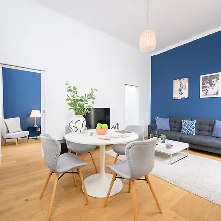 Apartement In Der Stadt
