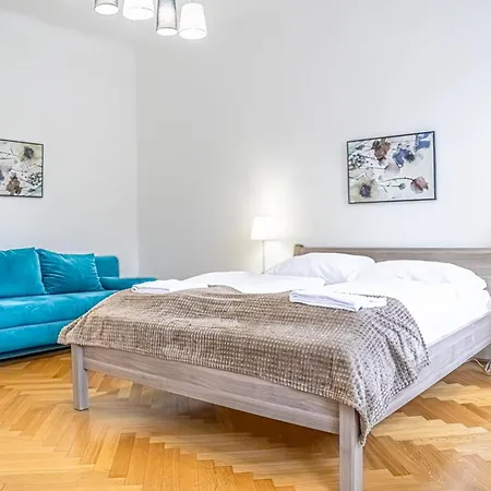 Comfortable 2Br Apt, Near Wiener Stadthalle