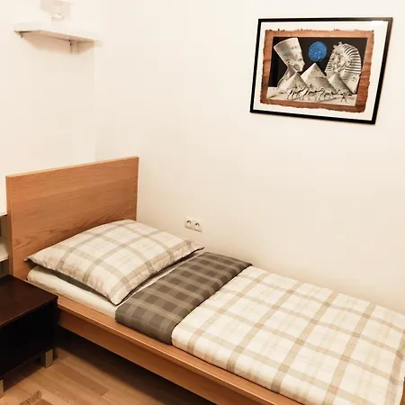 Favorit-Rooms Direkt Metro-U1 Best Connection To Centralstation And City-Center
