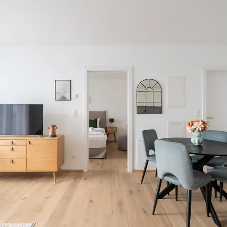 Elegant 1Br Balcony Oasis By Hm Apartment