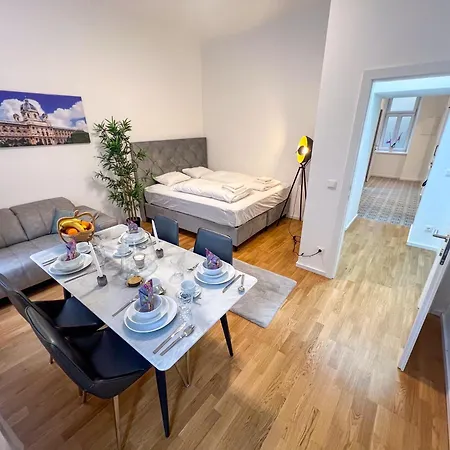 Art Living Vienna Aparthotel