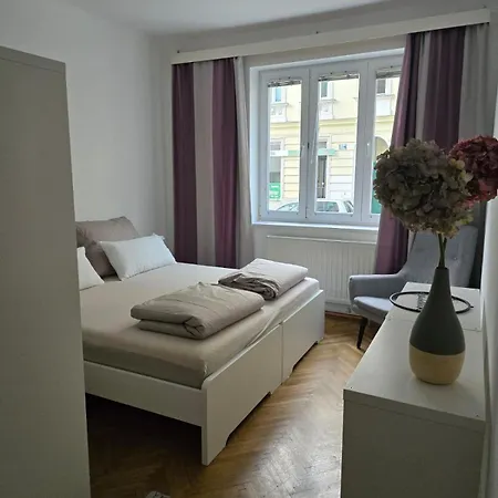 Your Home Away From Home - Relax & Feel Good!