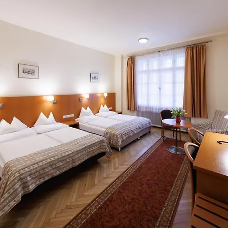 Continental Hotel-Pension