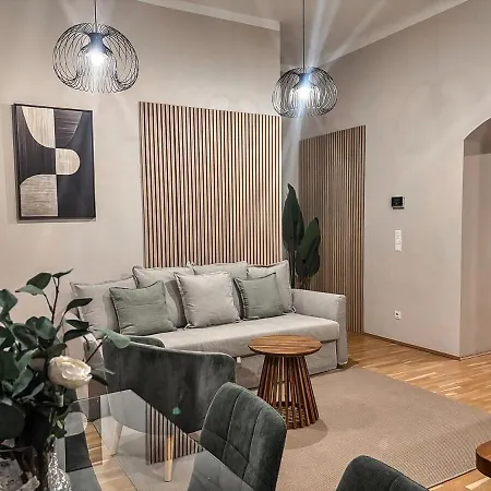 At Belvedere I 5 Minutes To Metro I Top Long Stay Apartment