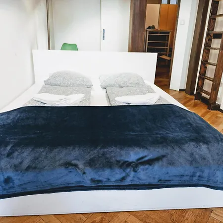 Cozy Apartment 5 Min Rathaus