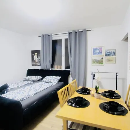 Modern Apartment In Millennium City Area Hs