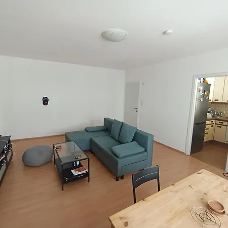 Spacious 2 Bedroom Apartment - Central Vienna - 20Min Walk To Parliament - 7Night Min