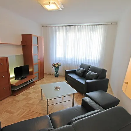 Top Location Vienna Marc Aurel Apartment