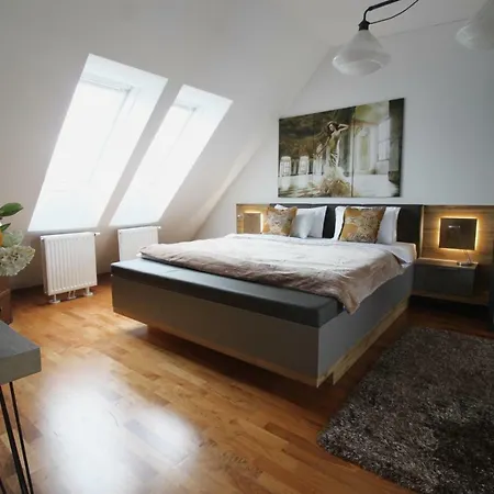 Vienna Love Hotel