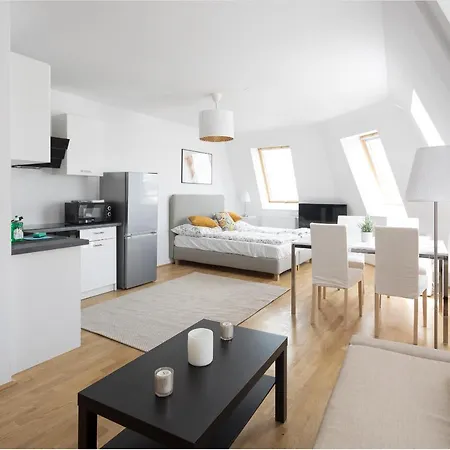 Zwischen Schönbrunn und dem City Center. Apt. 39