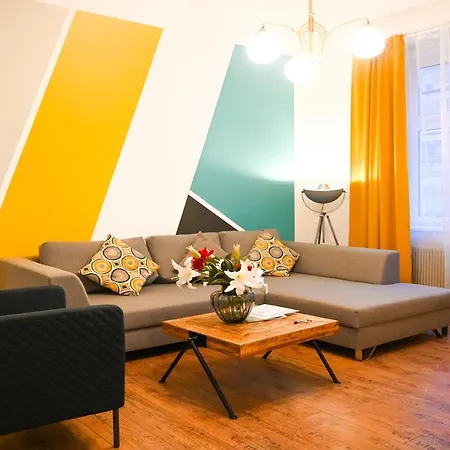 Modern Apartment Wiener Stadthalle