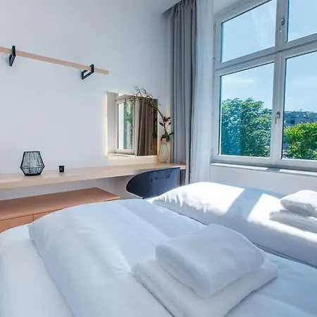 Zeus Design Apartments Unique #36