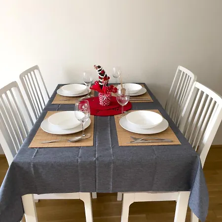 Modern & Sunny 52M2 Apartment With Balcony & Fast Wifi