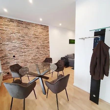 Modernes, Stilvolles Eingerichtetes Loft Apartamento