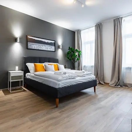 Newley Renovated Apartment Next To Hannovermarkt