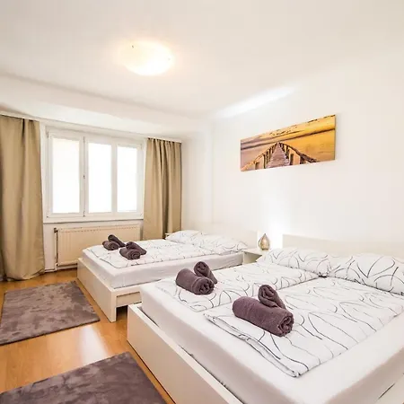 Lavie Apartment