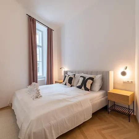 Josef'S Home I Deluxe Apartment In Ideal Location