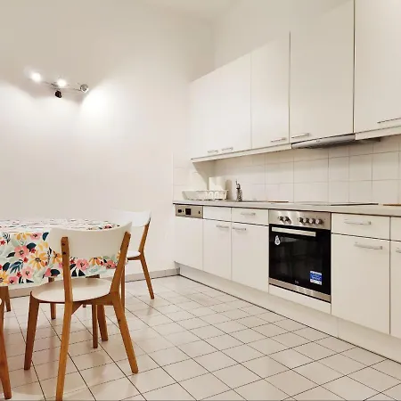 Central Mariahilfer Apartment 4 Min To The City Shopping Center And Schoenbrunn Palace