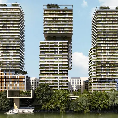 Supreme Apartment With Top Balcony And View