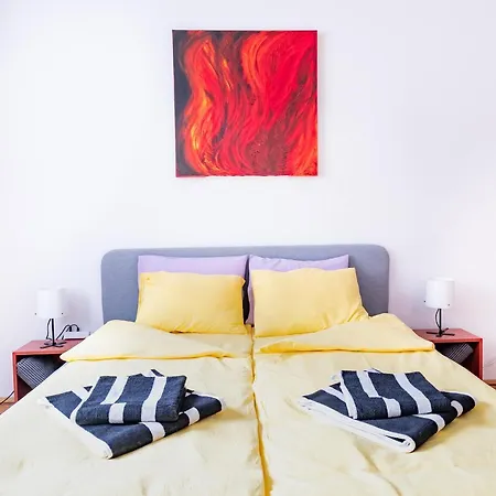 Pal'S Favoriten Apartment