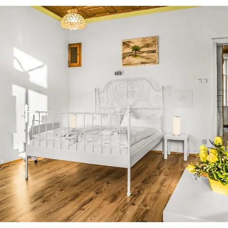 Welcoming 2Br Apt. Near Danube & Millenium Tower