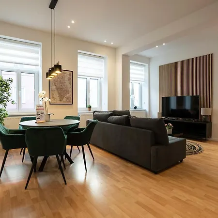 Experience Fresh Comfort In Our Brand-New Apartment In Vienna'S 17Th District