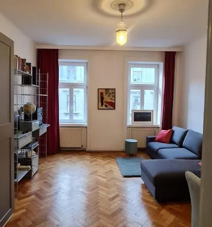 Homelike City Apartment