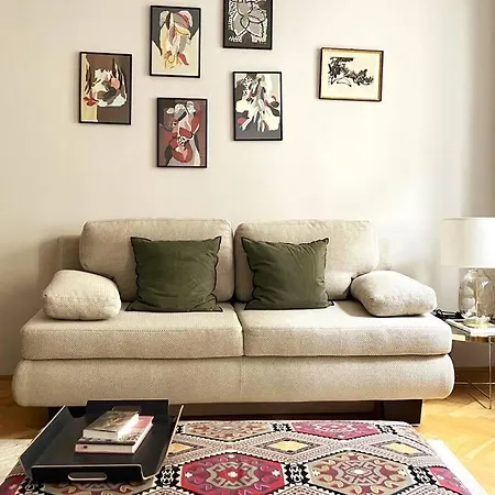 Modern & Charming @ Villas Quarter! 7Min To Center