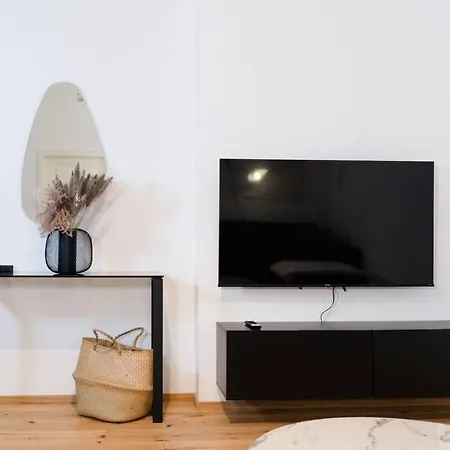 Апартаменты Zentrale & Ruhige 2 Zimmer - 42M²