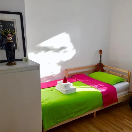 Cozy Danube Room - 15 Mins To Downtown