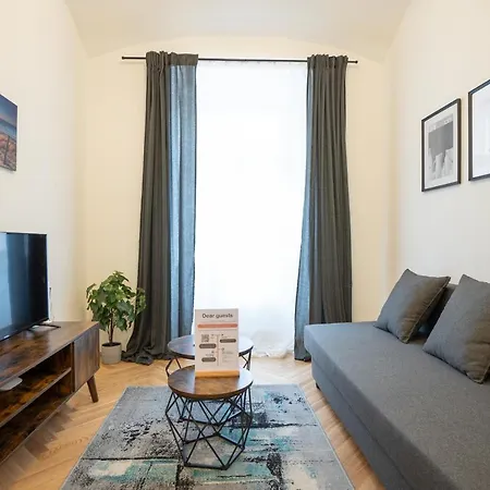 Modern Hotel-Styled Apartment In The Second District Of Vienna.