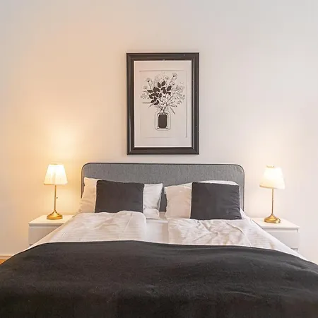 Ferienwohnung Vibrant 3Br Near Akh Hospital - Perfect For Groups