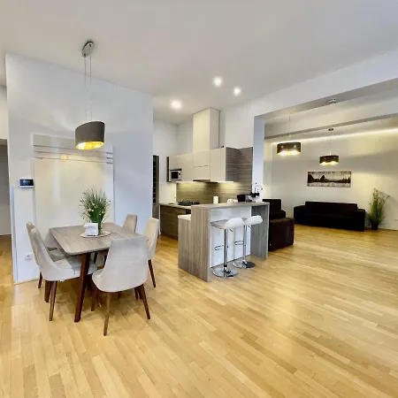 Vienna City Apartment 7