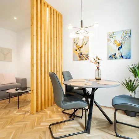 Comfortable, Balcony Apartment - Quick Access To Vienna'S Old Centre