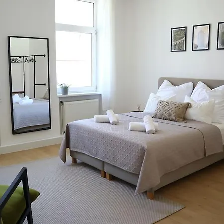 Bloom - Modern One Bedroom Apartment