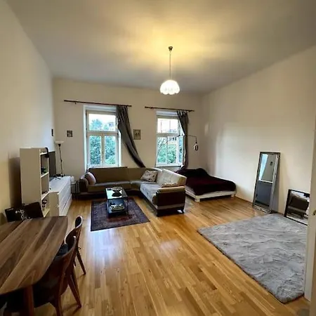 Cityzen Haven: Airbnb Delight