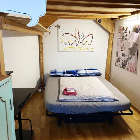 Fro-Media - Room - Backside - Community Space -