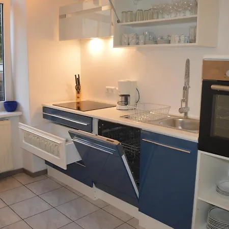 Nette Altbauwohnung Nur 10 Min Von Der City